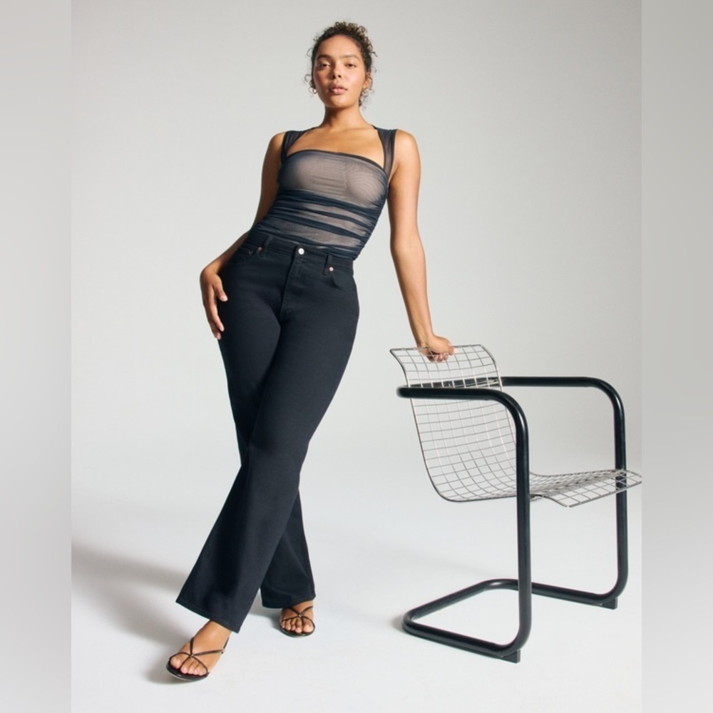 Abercrombie Curve Love High Rise 90s Relaxed Jean